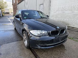 Unfallwagen BMW 1-serie 118i Business Line Navigatie 2010/8