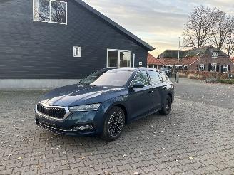 škoda osobní automobily Skoda Octavia TSI AUTOMAAT HYBRIDE NAVI CLIMA VIRT DASH CAMERA TREKHAAK LED B.J 12-2024 2024/12