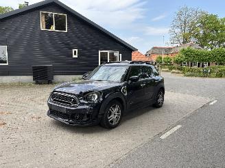 Voiture accidenté Mini Countryman COOPER SPORT HYBRIDE PLUG IN SE 4AWD AUTOMAAT NAVI CLIMA LEER LED PDC STOELVERW B.J 12-2019 2019/12