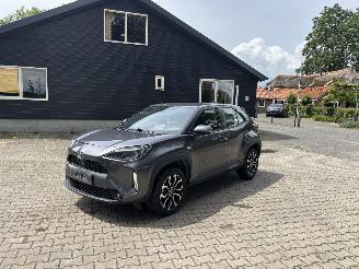 Coche accidentado Toyota Yaris Cross 1.5 AUTOMAAT HYBRIDE NAVI CLIMA CAMERA PDC B.J 06-2023 2023/9