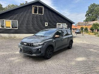 Schadeauto Dacia Shifter 1.8 HYBRIDE AUTOMAAT 7 PERS EXTREEM NAVI CLIMA CAMERA CRUISE LED B.J 04-2026 2026/4