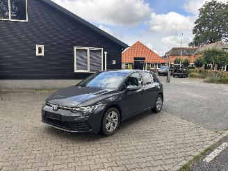 Unfallwagen Volkswagen Golf 8 TSI SPORT NAVI CLIMA VIRT DASH LED B.J 2020 2020/10
