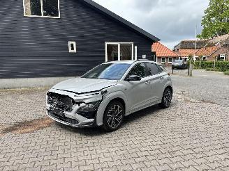 uszkodzony samochody osobowe Hyundai Kona LINE SPORT 1.0 T-GDI CLIMA CAMERA APP LED B.J 04-2023 2023/4
