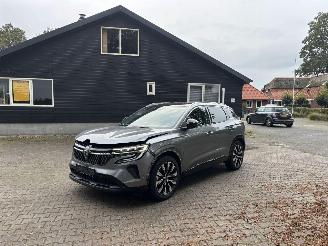 skadebil auto Renault Austral AUSTRAL > E-TECH HYBRIDE TECHNO PANO AUTOMAAT LED NAVI CAMERA CLIMA B.J 11-2024 2024/11