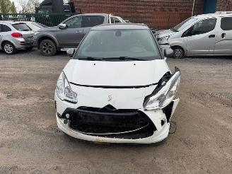 Voiture accidenté Citroën DS3 SO CHIC 2014/5