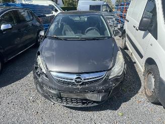 Coche accidentado Opel Corsa  2012/7