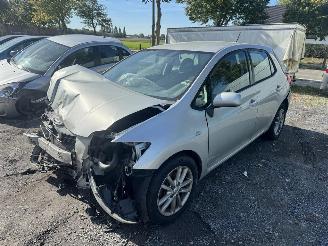 Vaurioauto  passenger cars Toyota Auris  2009/2
