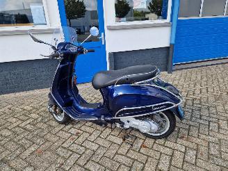 Vespa  PRIMAVERA picture 12