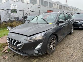 Vrakbiler auto Ford Focus Focus 4 Wagon, Combi, 2018 / 2025 1.0 Ti-VCT EcoBoost 12V 125 2019/4