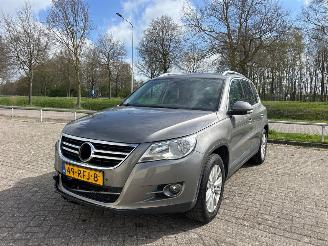 Damaged car Volkswagen Tiguan 1.4 TSI 16V SUV  Benzine 1.390cc 110kW (150pk) FWD 2008-03/2011-05 (5N1) CAVA 2011/5