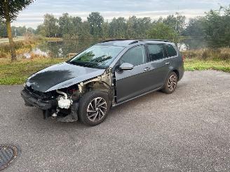 Volkswagen Golf  picture 8