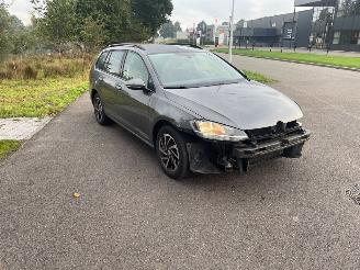 skadebil auto Volkswagen Golf  2018/6