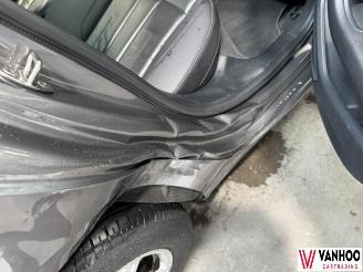 Audi A4  picture 8