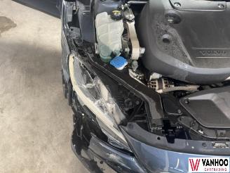 Volvo V-40  picture 15