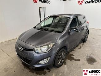 krockskadad bil auto Hyundai I-20  2015/2