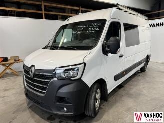damaged passenger cars Renault Master  2023/6