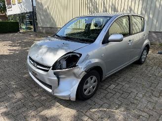 damaged passenger cars Subaru Justy 1.0 Comfort 2010/8