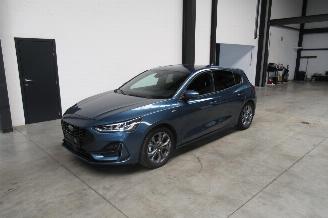 Voiture accidenté Ford Focus ST-LINE 2025/4