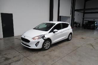 Voiture accidenté Ford Fiesta TREND 2018/1