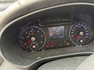 Kia Sorento KIA SORENTO 2.2D 2017 7 ZIT picture 18