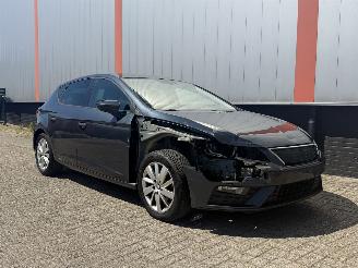 Vaurioauto  passenger cars Seat Leon 1.0 TSI FR AUTOMAAT 2019/1