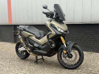 Voiture accidenté Honda Saxo 750 X - ADV - AKRA - CARBON 2017/1