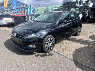 Schadeauto Volkswagen Polo 1.0 TSI Highline 2020/10