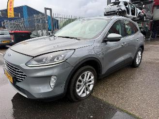 škoda osobní automobily Ford Kuga 2.5 HYRBIDE PLUG-IN PHEV TITANIUM 2021/6