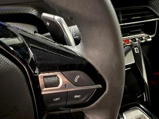 Peugeot 208  picture 18