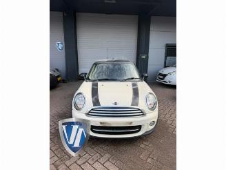 Salvage car Mini Cooper Mini (R56), Hatchback, 2006 / 2013 1.6 Cooper D 16V 2013/9
