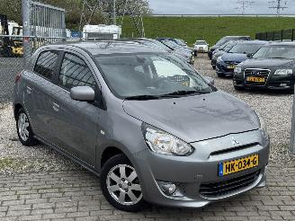 Damaged car Mitsubishi Space-star 1.0 Bright 123.000 KM NAP! 2015/11