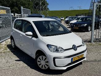 Unfallwagen Volkswagen Up! 1.0 BMT Move up 2019/1