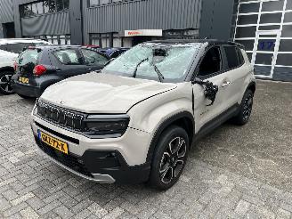 skadebil auto Jeep Avenger 1.2 E-HYBRID SUMMIT 2024/1