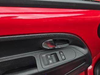 Volkswagen Up!  picture 6