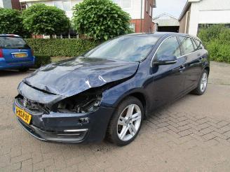 Salvage car Volvo V-60 1.6 D2 2014/10