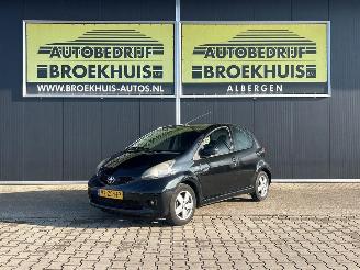Damaged car Toyota Aygo 1.0-12V Sport 2008/5