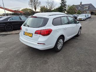 demontáž osobní automobily Opel Astra 1.7 CDTi 16V 2013/11