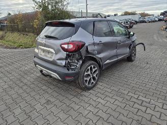 Renault Captur 0.9 TCe picture 1