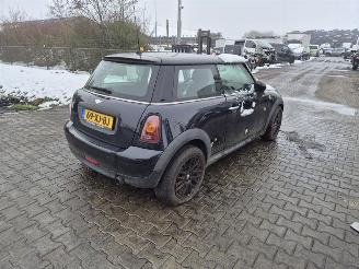 disassembly passenger cars Mini Mini ONE 1.4 16v 2007/6