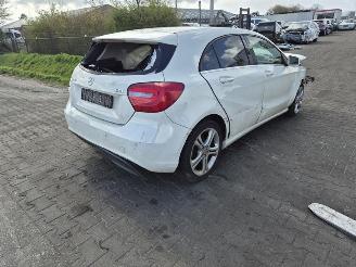 demontáž osobní automobily Mercedes A-klasse 180 CDi 2014/3