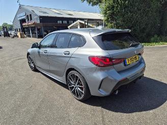 BMW 1-serie 120 i picture 2