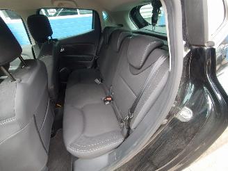 Renault Clio 0.9 TCe Limited picture 23