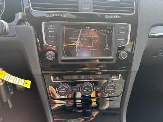 Volkswagen Golf 1.2 TSI Highline picture 13