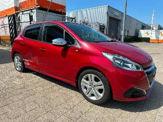 Voiture accidenté Peugeot 208 1.2 PureTech Active 2017/12