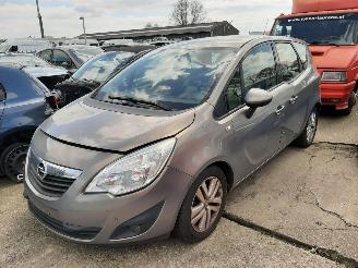 skadebil auto Opel Meriva 1.7 2011/3