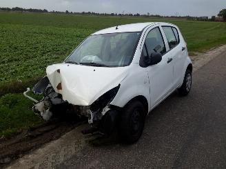 Vrakbiler auto Opel Agila  2014/1
