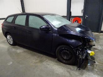 Vrakbiler auto Peugeot 308 1.2 thp 2015/8