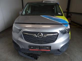 Vrakbiler auto Opel Combo 1.5 HDI 2020/2