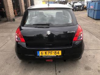 Suzuki Swift  picture 11