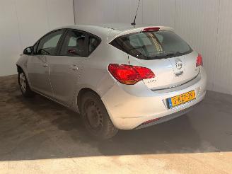 Coche accidentado Opel Astra 1.7 CDTi 16V 110 Hatchback 4Dr Diesel 1.686cc 81kW (110pk) FWD 2011/9